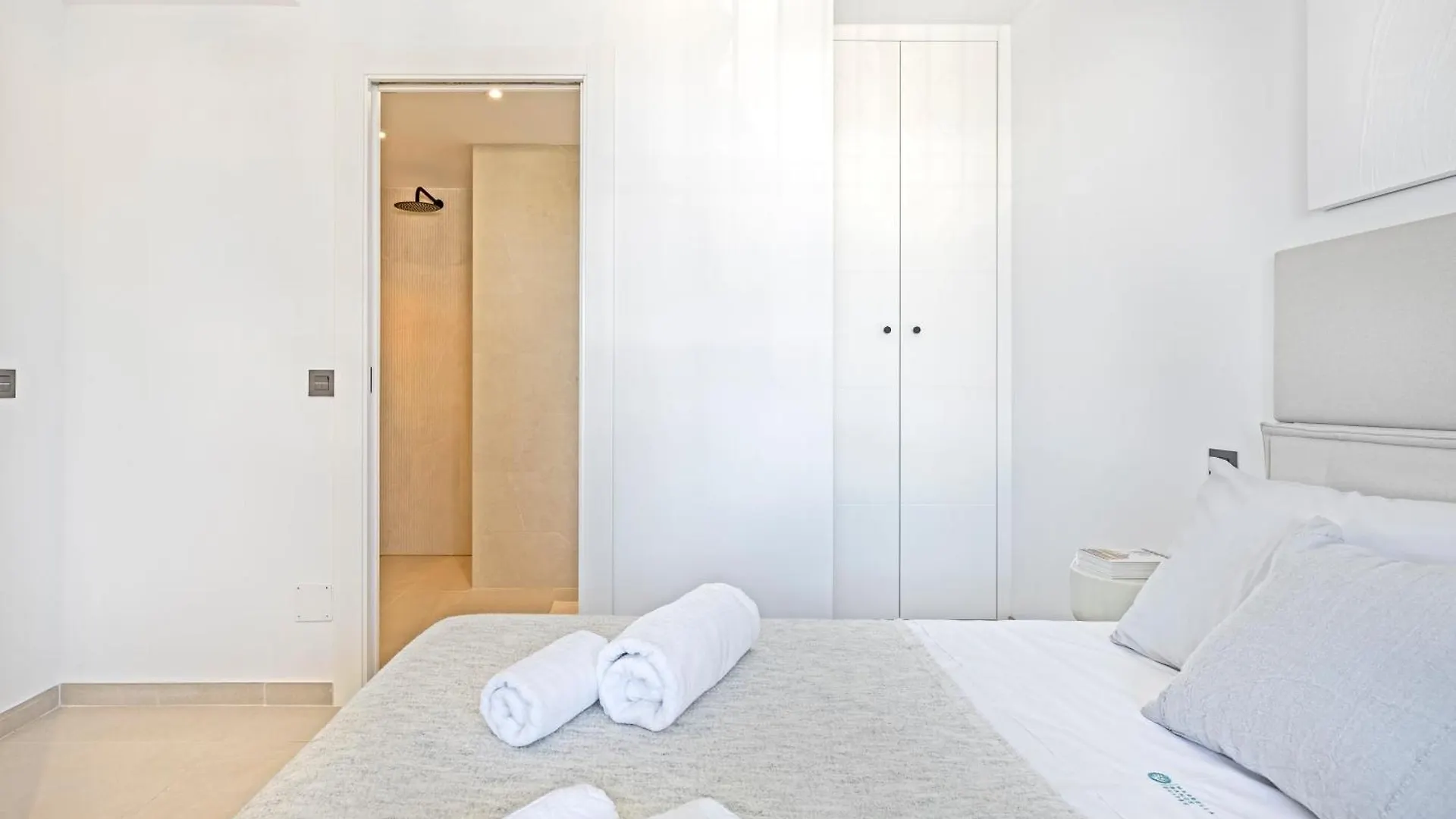 Marbella Banus Suites - Beautiful Modern Flat Sea Views 0*,  Spain